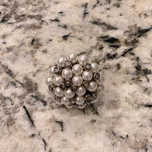 Decorate shinny ring with pearls